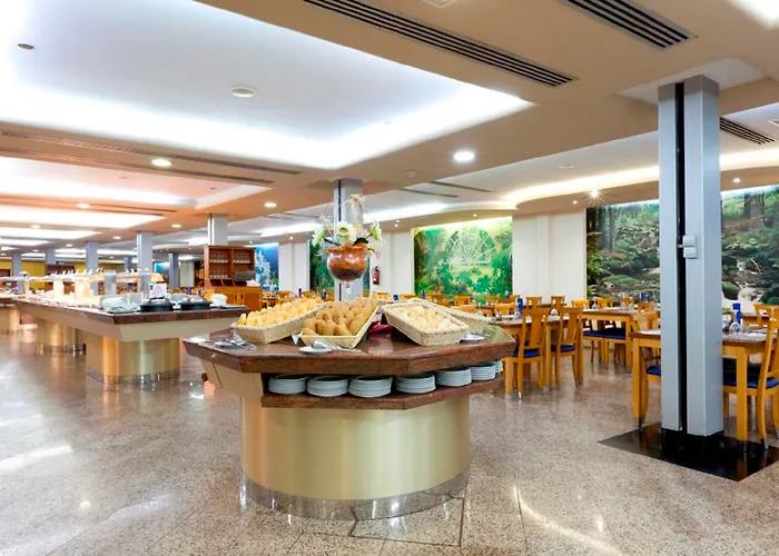 Hotel Gran Bali & 4*