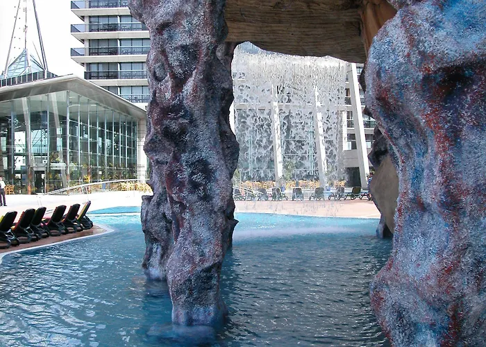 Hotel Gran Bali & 4*